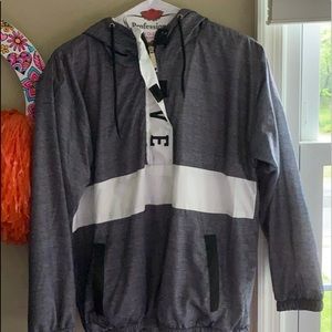 Thrill 94 grey and white pullover